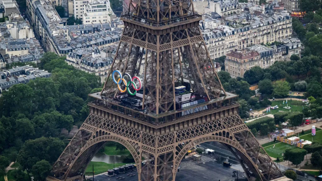 Eiffelova věž v Paříži