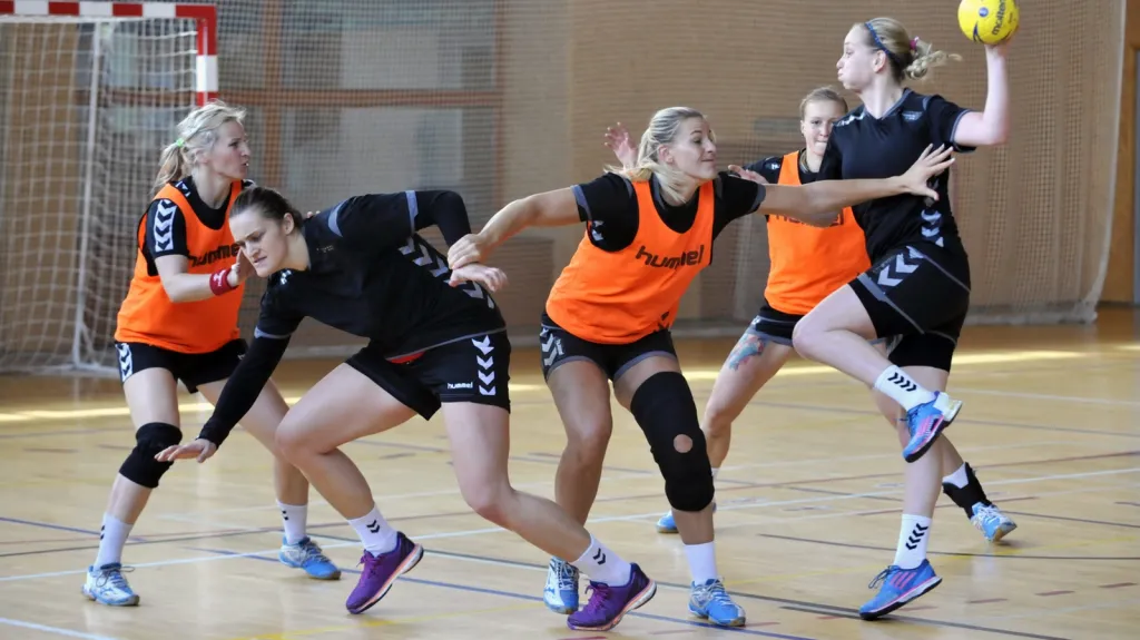 Trénink českých házenkářek