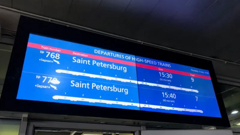 Sapsan míří z Moskvy do Petrohradu. 650 km za necelé 4 hodiny