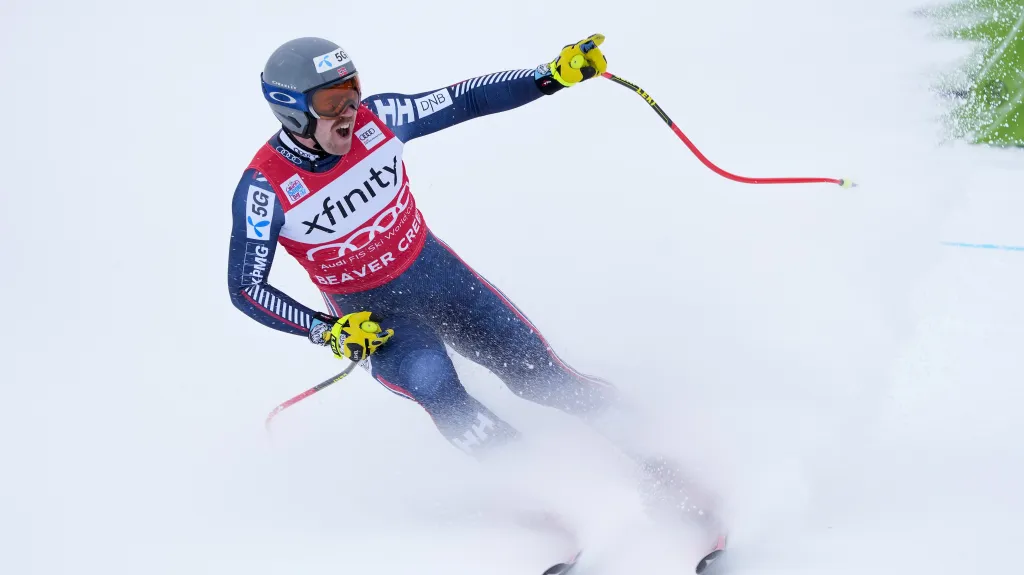 Aleksander Aamodt Kilde se raduje z vítězství