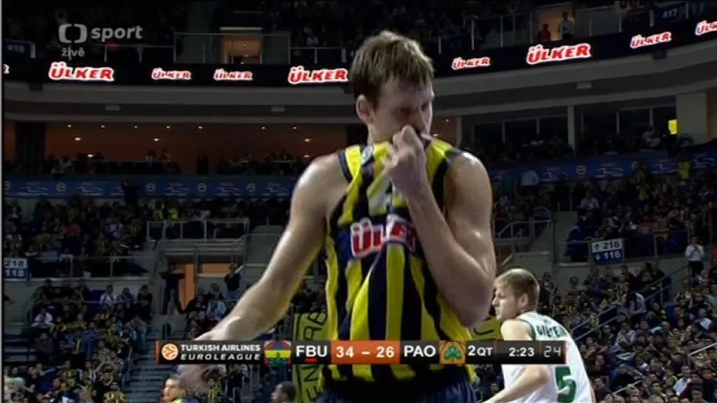 Sestřih utkání Euroligy Fenerbahce - Panathinaikos