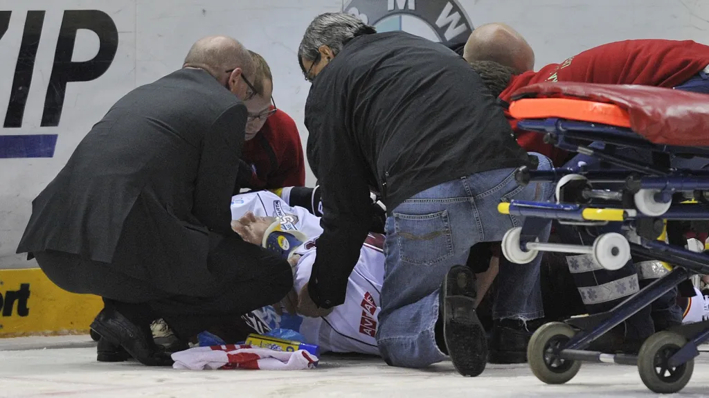 Angel Krstev v péči lékařů