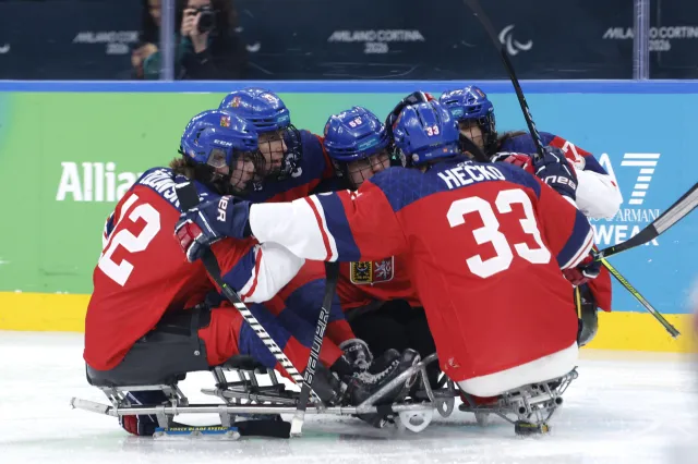 Semifinále parahokeje: Česko – USA, Edlingerová bere zlato