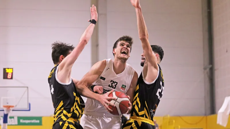 BK REDSTONE Olomoucko - Sršni Photomate Písek