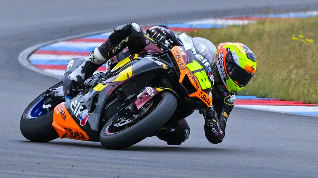 Filip Salač testoval nový povrch v Brně