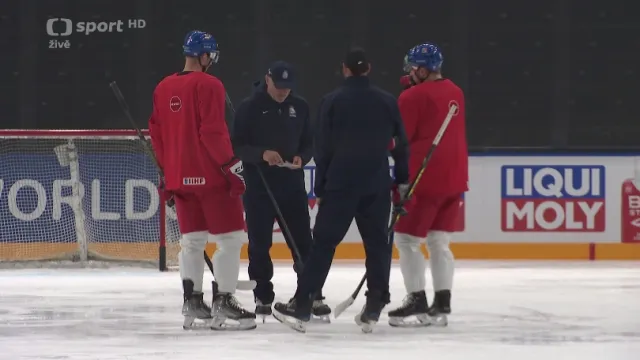 Hokejisté se ve čtvrtfinále pokusí ukončit neporazitelnost USA