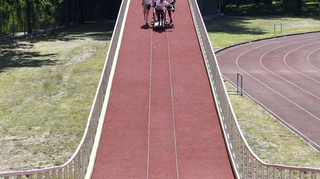Ve Stromovce je v provozu nový trenažér na pilování startů pro bobisty