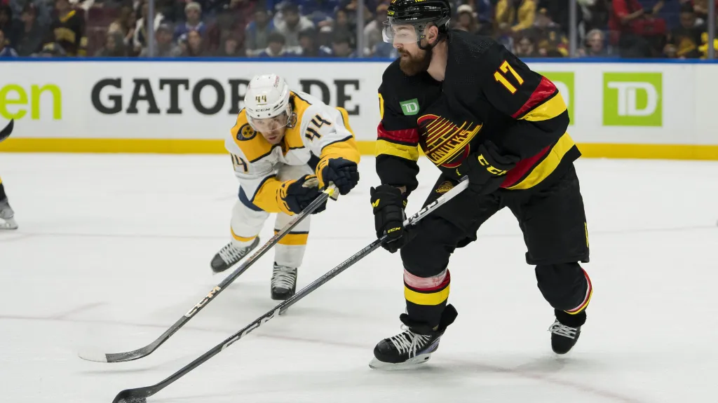 Filip Hronek v dresu Vancouveru