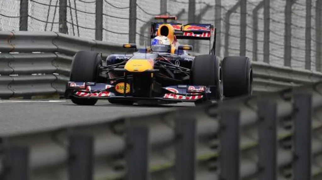 Kvalifikaci na VC Číny dominoval Vettel
