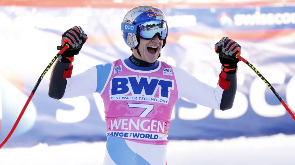 Marc Odermatt se raduje z vítězství ve Wengenu