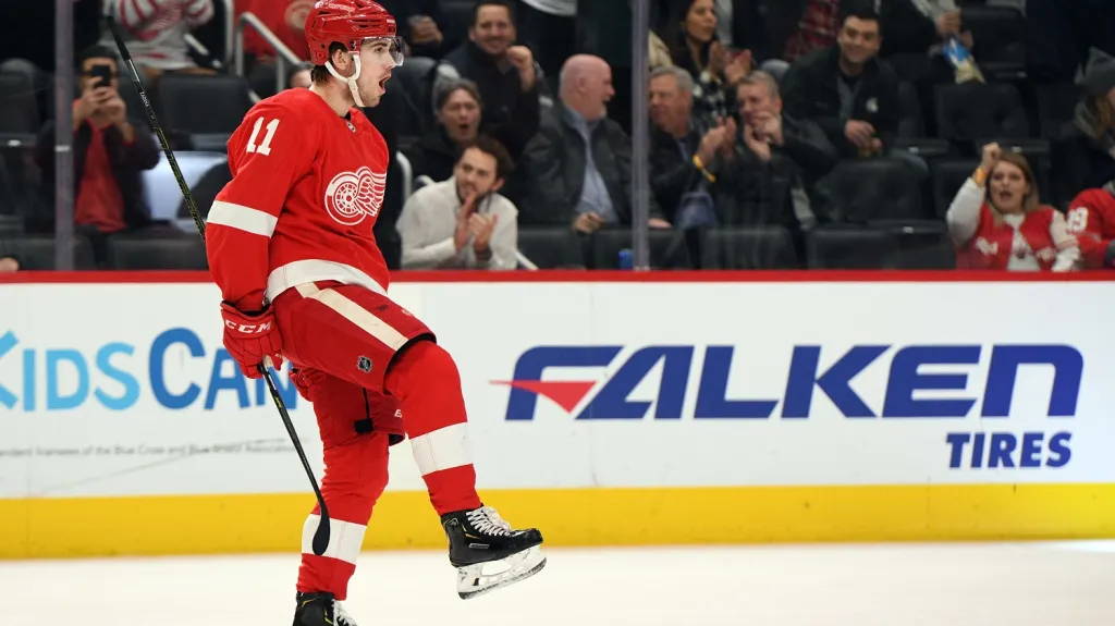 Filip Zadina se raduje z branky