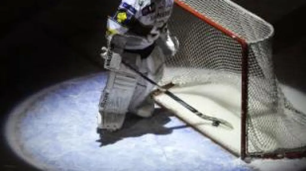 Brankář Sparty Petr Přikryl