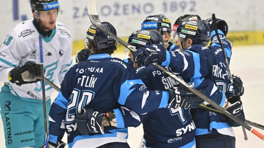 Hokejisté Liberce slaví v utkání proti Karlovým Varům