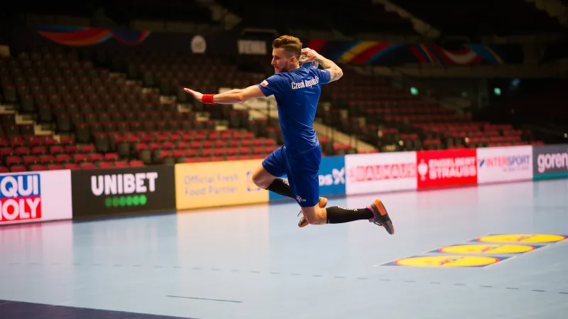 Zakončující reprezentační křídlo Marek Vančo