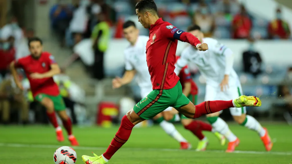Cristiano Ronaldo v utkání proti Irsku