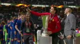 Hráči Manchesteru United pozdvihli pohár pro vítěze Evropské ligy