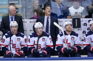 John Tortorella na americké střídačce
