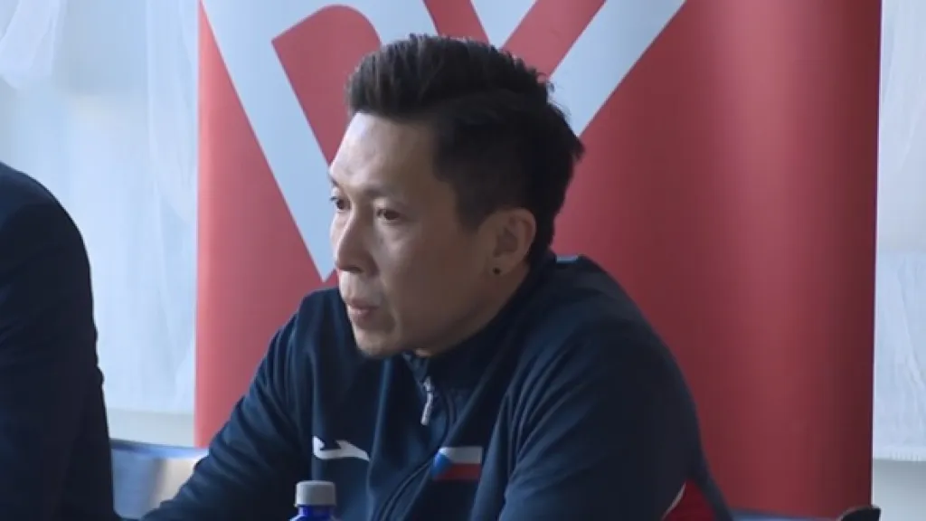James Chua vede badmintonovou reprezentaci