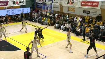 Sršni nestačili na Nymburk