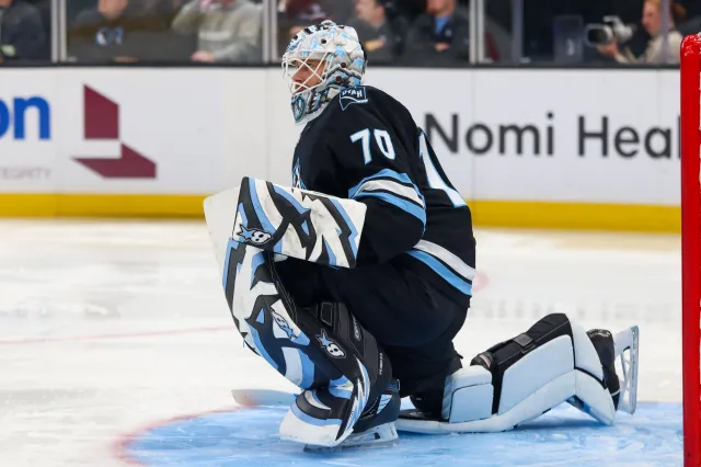 Vejmelka základní část NHL jako brankář s nejvíce výhrami nezakončil