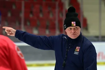 Nesmíme se od Kanady nechat vyprovokovat, nabádá Rulík k disciplíně