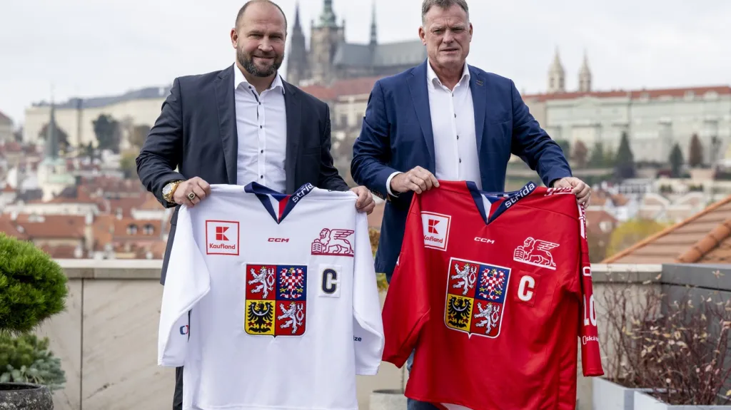 Jiří Šlégr a Radim Rulík představují nové reprezentační dresy