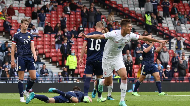 Gól v utkání Skotsko - Česko: Schick - 0:1 (42. min.)