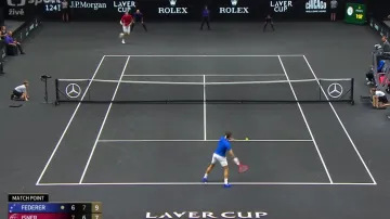 Závěr super tie-breaku v utkání Isner - Federer