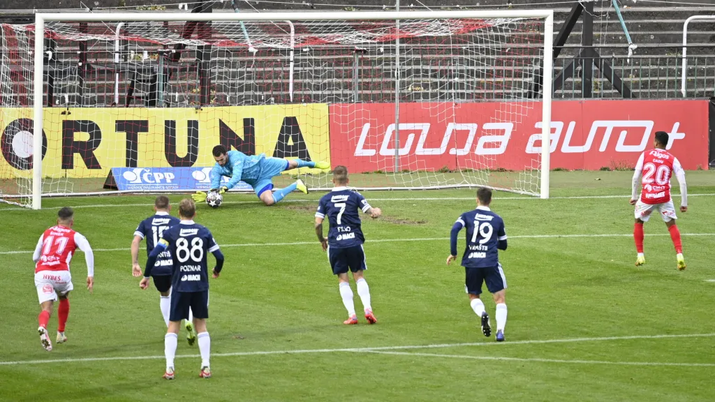 Cadu neproměňuje pokutový kop