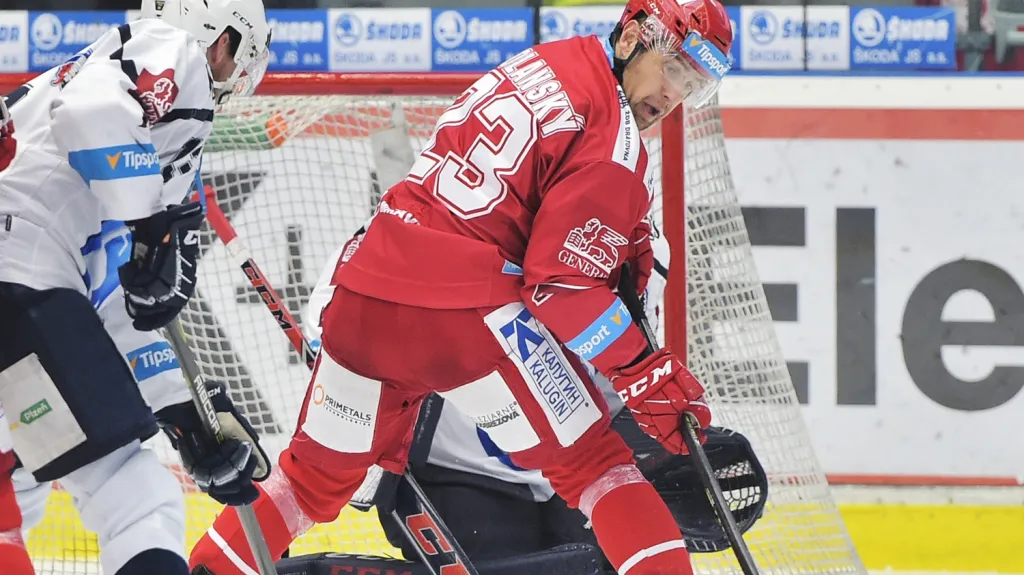 Jiří Polanský v utkání s Plzní