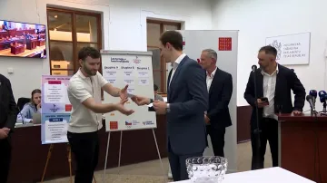 Je známé složení skupin beachvolejbalu na Olympiádě dětí a mládeže