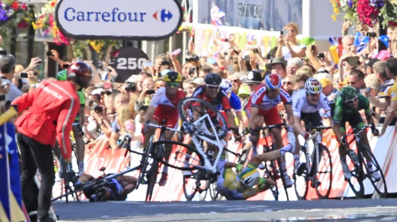 Pád Marka Cavendishe na rovince v Harrogate