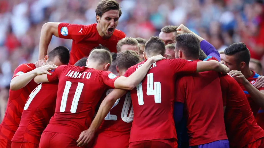 Slavící čeští fotbalisté do 21 let