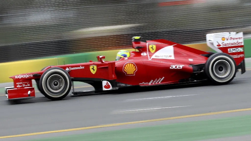 Felipe Massa na prvním tréninku