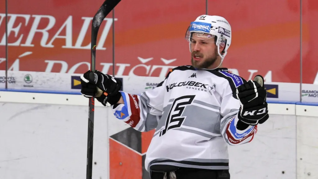 Petr Šenkeřík se raduje z branky
