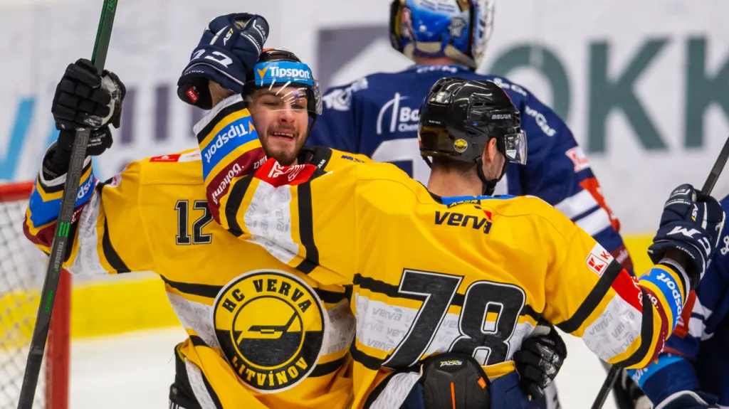 Pawel Zygmunt slaví trefu proti Vítkovicím