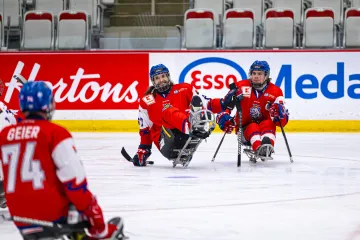 Radost českých parahokejistů