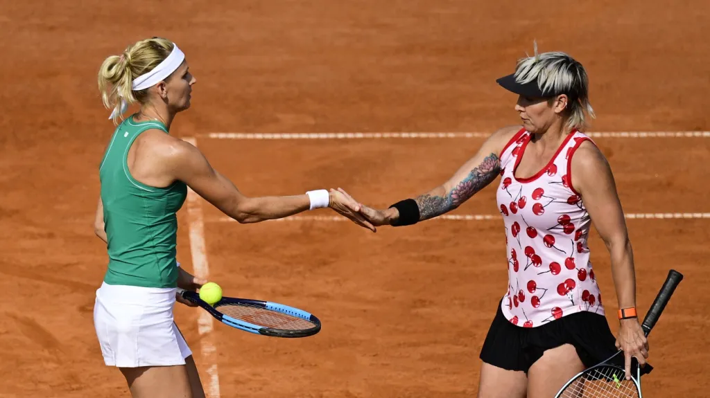 Lucie Šafářová a Bethanie Matteková-Sandsová