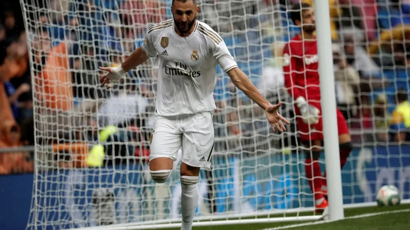 Karim Benzema z Realu Madrid se raduje z gólu