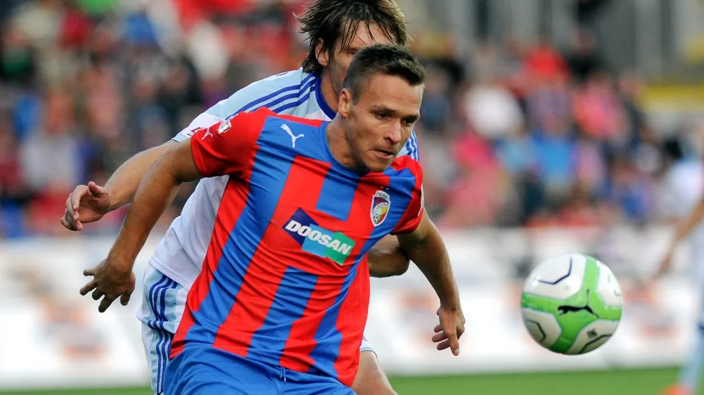 Stanislav Tecl v utkání se Sigmou Olomouc