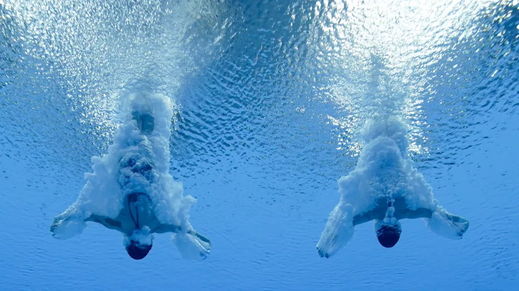 Synchronizované skoky do vody na OH