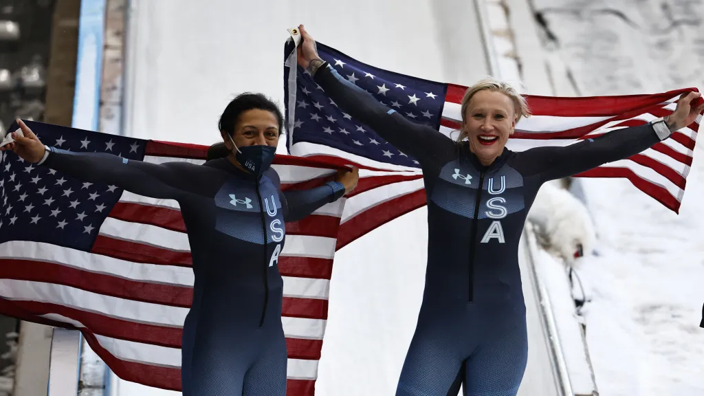 Americké bobistky Taylor Meyersová a Kaillie Humphriesová