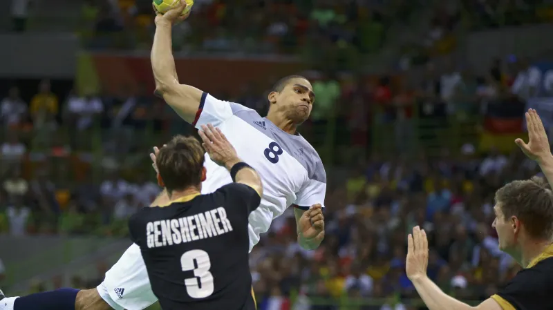 Poslední minuta utkání Francie - Německo