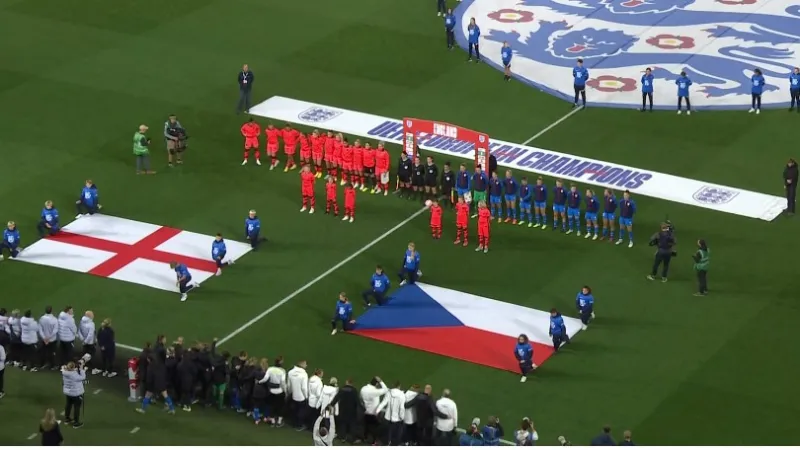 Sestřih utkání fotbalistek Anglie - Česko