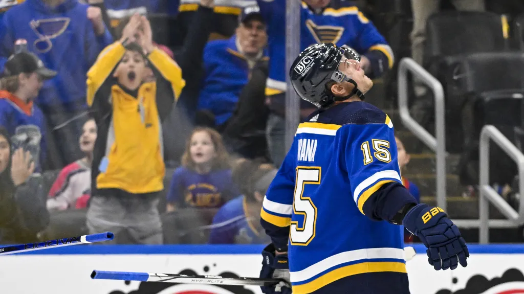 Jakub Vrána v dresu St. Louis Blues