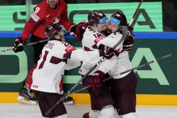 Radost hokejistů Lotyšska