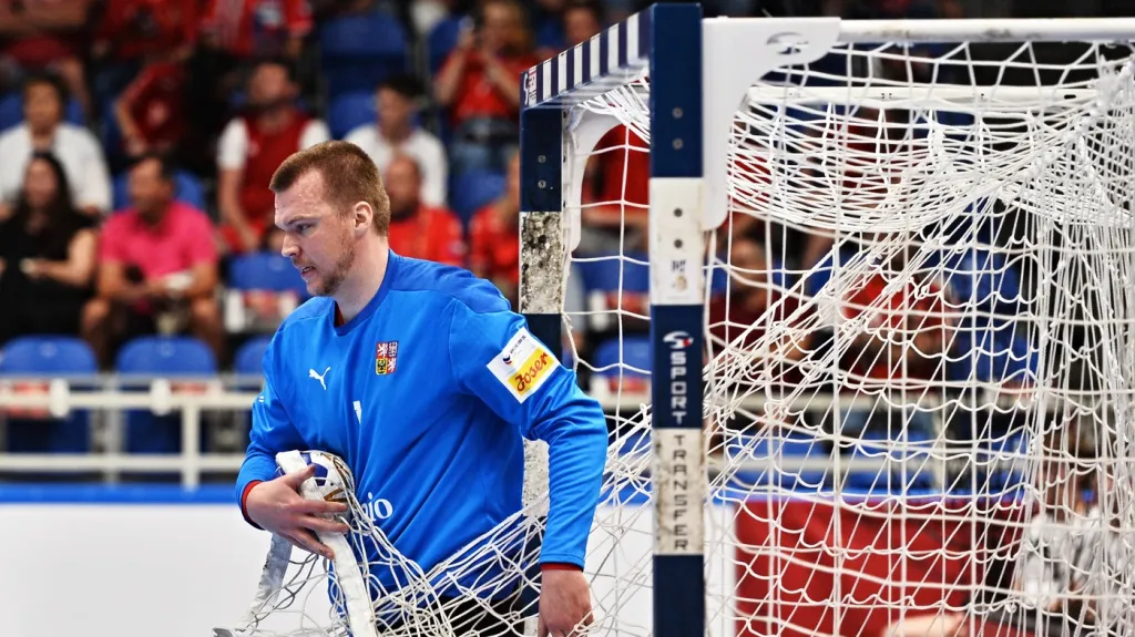 Brankář české reprezentace Tomáš Mrkva