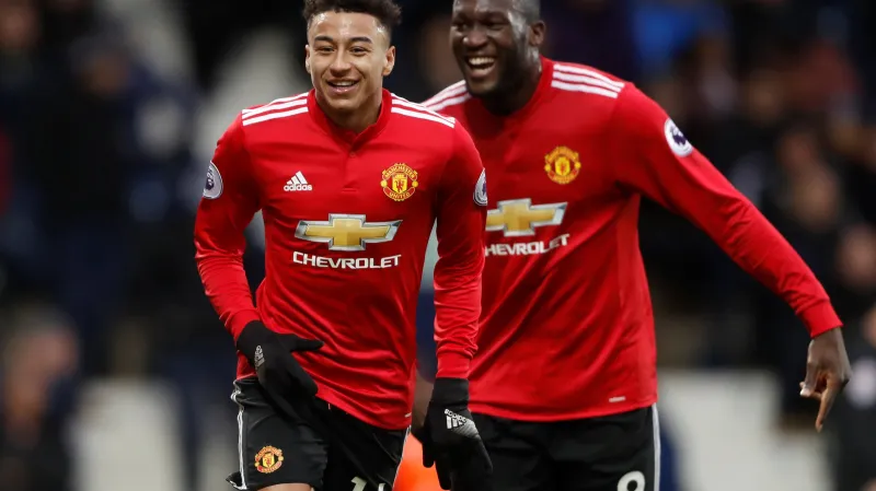 Jesse Lingard a Romelu Lukaku - střelci Manchesteru United