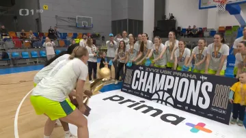 Basketbalistky USK jsou opět českými šampionkami