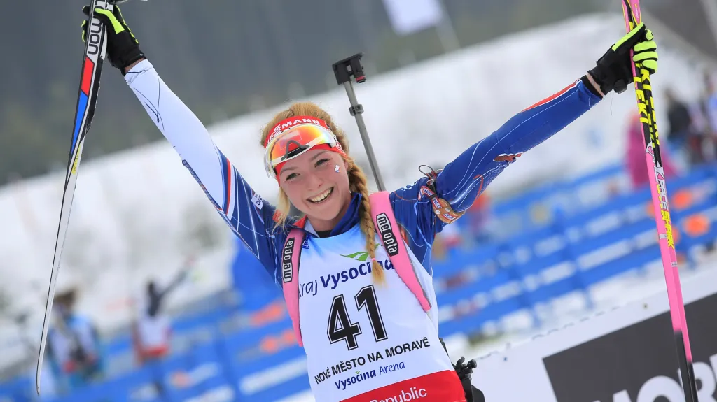 Markéta Davidová se raduje ze zisku zlaté medaile